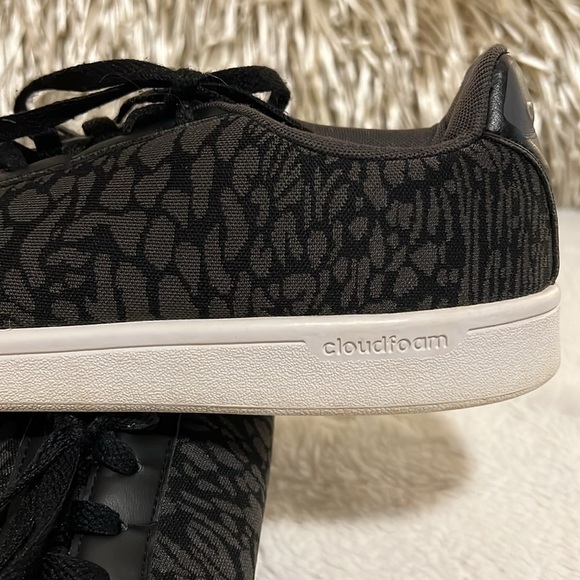 ADDIAS 11 Cloudfoam Black Grey Animal Print Sneaker Shoes Size 11 Lace Up Tennis - Picture 12 of 12